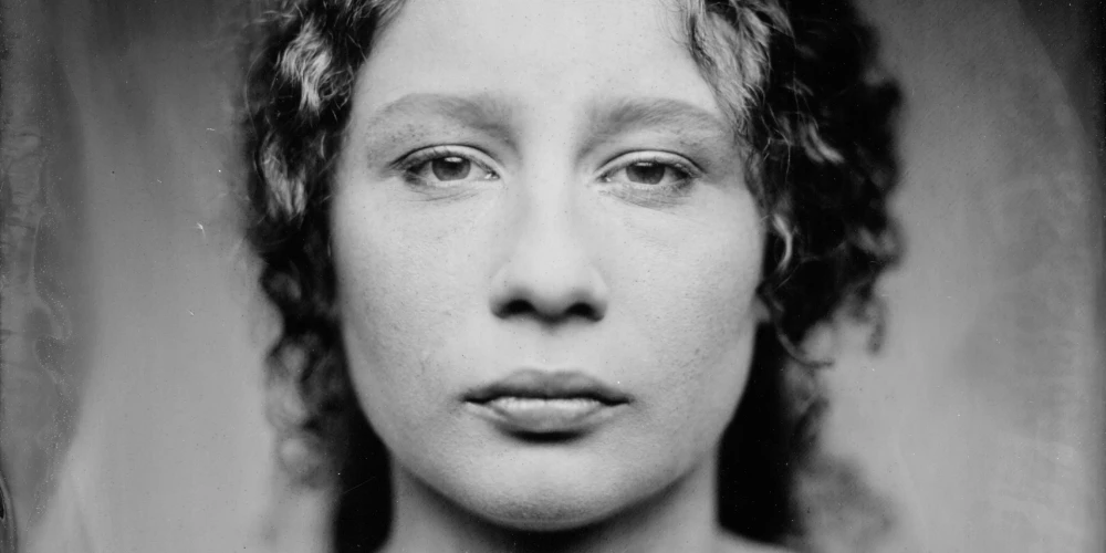 Latvijas Nacionālajā teātrī gaidāma intriģējoša Rūdolfa Blaumaņa lugas "Ugunī" interpretācija Ineses Mičules režijā