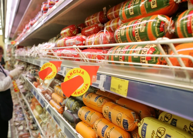 За 10 лет пенсия латвийцев увеличилась... на 23 килограмма колбасы