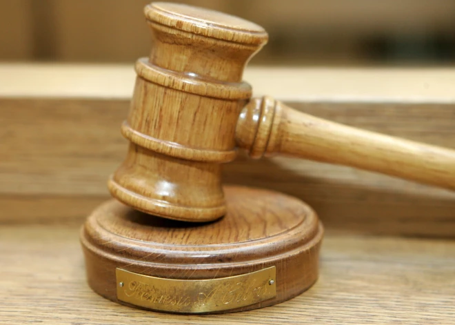 Par krāpšanas mēģinājumu saistībā ar maksātnespējas procesiem apgabaltiesa piespriež sabiedrisko darbu