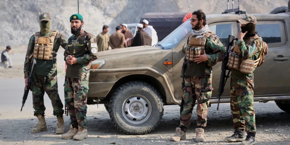 Солдаты афганского "Талибана".