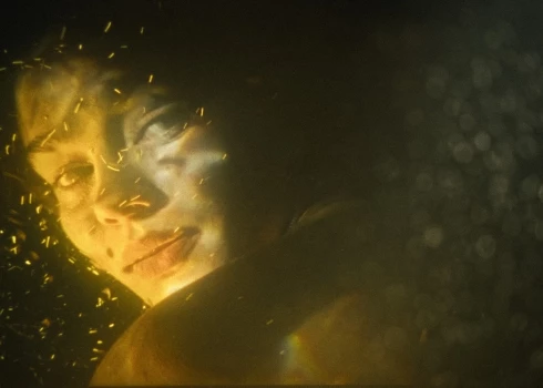 Īsmetrāžas spēlfilma "Tukšuma aicinājums" (režisors Jānis Ābele, kurš šogad būs arī Lielā Kristapa noslēguma ceremonijas režisors).