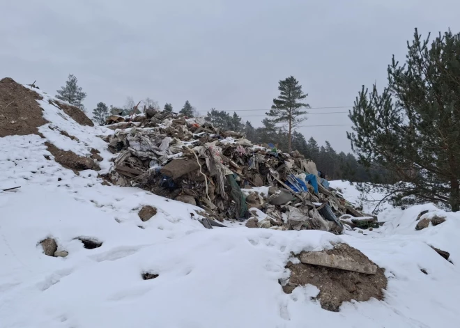Lielvārdes prāvests nikns uz egļu lauzējiem, Ludzā priecājas par policijas pārcentību, atkritumu kalns Babītē: kriminālā province