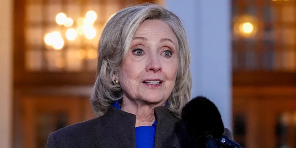 Kādreizējā ASV valsts sekretāre un ASV pirmā lēdija Hilarija Klintone sniegusi liecību ASV Pārstāvju palātas priekšā.