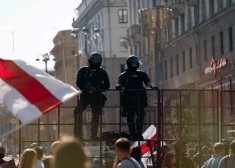 Baltkrievijā palicis tikai tēva kaps... Alekseja ceļš līdz Latvijas pilsonībai un ģimenei vienaldzīgos neatstās