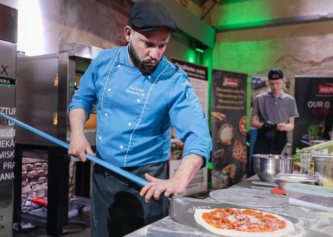 Стало известно, кто лучше всех печет пиццу в Латвии