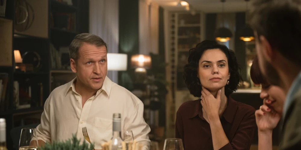 Divu nedēļu laikā kopš pirmizrādes Dž. Dž. Džilindžera komēdiju "Perfektie" noskatījušies jau 20 000 skatītāju.