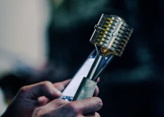 Šodien noskaidrosies "Zelta mikrofona" ieguvēji. Turi īkšķi par savu favorītu!