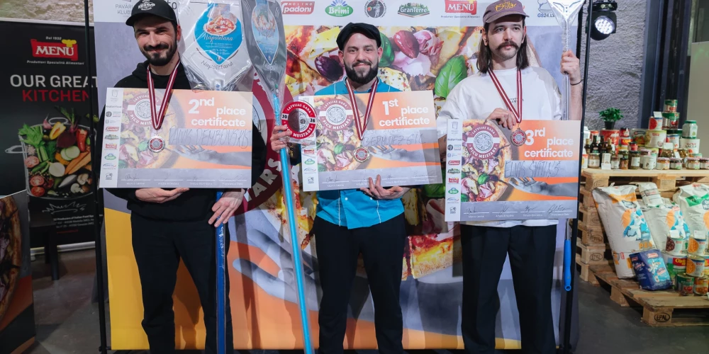 No kreisās: Elvis Švītiņš ("Stacija Vaivari"), Jose Angel Bermudez Gil ("Bella Napoli"), Artjoms Nazarovs ("Cafe53") (publicitātes foto)