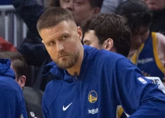 "Warriors" treneris Kers komentē Porziņģa saslimšanu un atklāj, ka liepājnieka dalība nākamajā mačā ir zem jautājuma zīmes