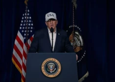 Tramps paziņo, ka vēlas brīvību Irānas tautai: ""Bumbas kritīs visur. Kad mēs beigsim, pārņemiet valdību"