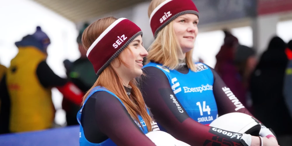 Madara Pavlova (pa kreisi) un Anda Upīte tikušas pie liela panākuma.