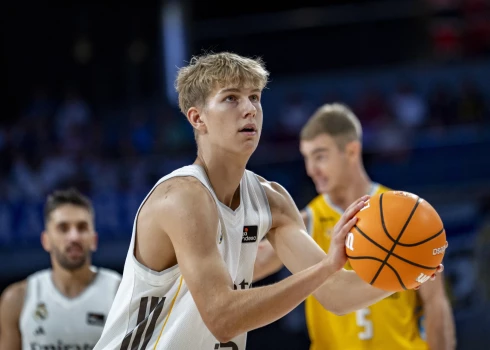 Latvijas jaunais basketbola talants Gunārs Grīnvalds šīs sezonas sākumā jau paguva debitēt arī karaliskā Madrides "Real" pieaugušo komandas rindās.