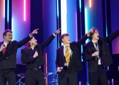 Par "Gada albumu" nosaukts "Sudden Lights" albums "īsas vasaras, garas ziemas".