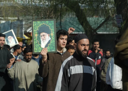 Irānā notiek protesta gājieni pret ASV un Izraēlas triecieniem.