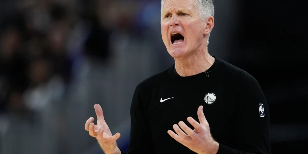 Stīvs Kers nožēlo, ka runājis par tēmām, kurās viņam trūkstot kompetences.