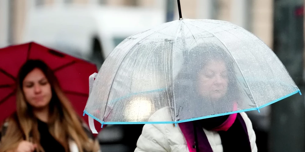 Daudzviet Latvijā gaidāms lietus.