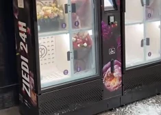 Rīgā uzdarbojas puķu zagļi – atkārtoti apzagts ziedu automāts