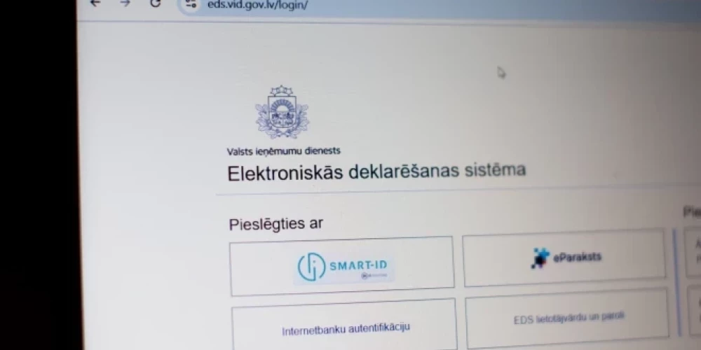 VID сообщил, что в этом году система деклараций не «упала» после полуночи, но очередь все равно выросла до 116 тысяч.