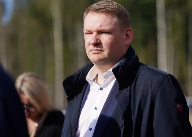 Smiltēns Satversmes tiesā: “krievu valoda sabiedriskajos medijos ir manipulatīvs instruments”