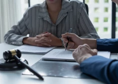 60 адвокатов будут консультировать жителей Латвии бесплатно - как записаться