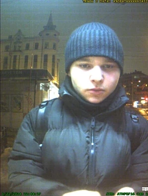 Meklē vīrieti saistībā ar 6400 eiro krāpšanu.