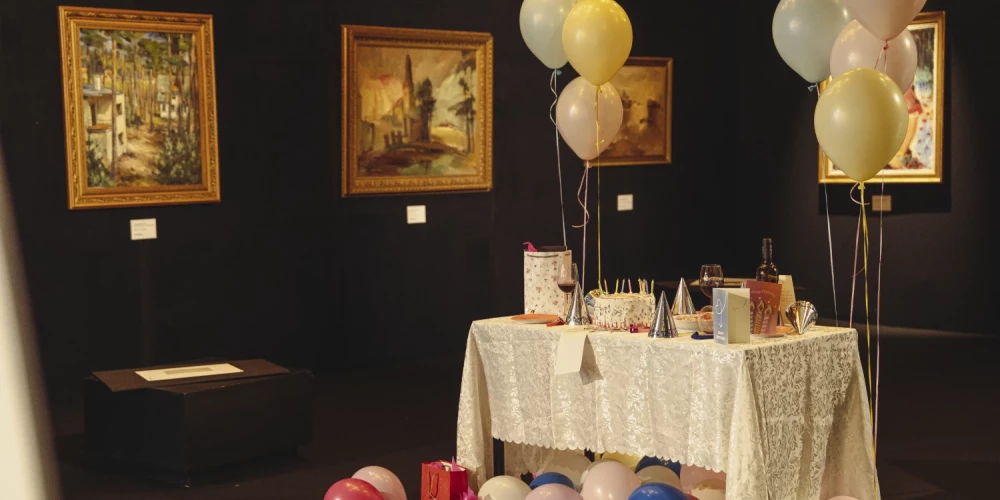 В основе выставки лежит убеждение, что главное стремление художника во все времена — это созидание.