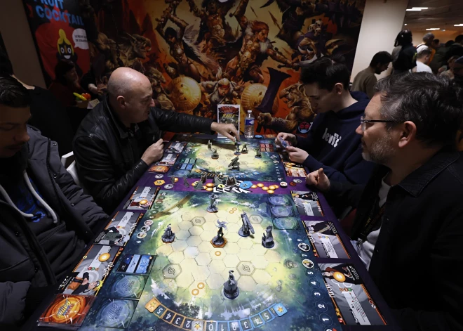 Pieaugušie atgriežas bērnībā: "kidulting" trends iekaro pasauli