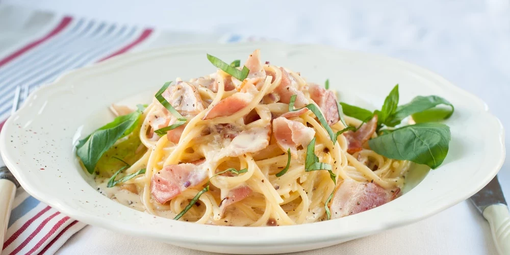 Klasiskā mērce pastai – Carbonara.