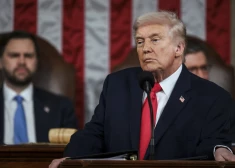 ASV prezidents Donalds Tramps paziņojis, ka lielie triecienviļņi Irānai vēl tikai sekos.