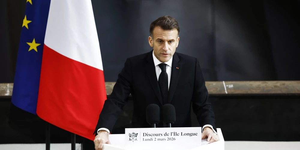 Francijas prezidents Emanuels Makrons pauda, ka Francija ieiet jaunā kodolatturēšanas stratēģijas posmā, kas pastiprinās NATO kodolmisiju.