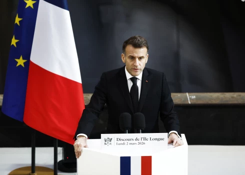 Francijas prezidents Emanuels Makrons pauda, ka Francija ieiet jaunā kodolatturēšanas stratēģijas posmā, kas pastiprinās NATO kodolmisiju.