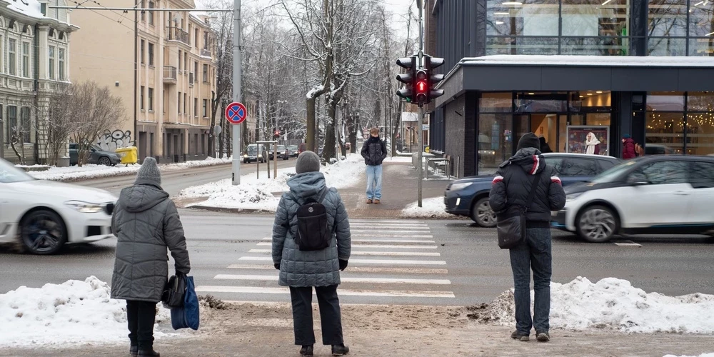 Жители Латвии могут застрять в средних доходах. Хорошо, что не в низких.