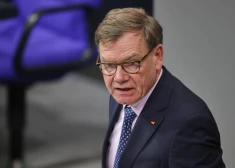 Vādefuls: pēc uzbrukuma britu bāzei Kiprā nevar izslēgt uzbrukumu NATO valstīm