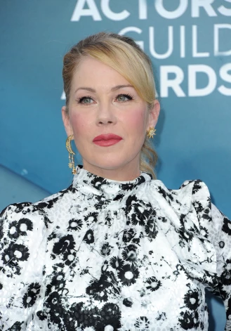 Кристина Эпплгейт рассказала, почему её жизнь не была сказкой.