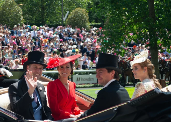 Tēva skandāls maksā dārgi. Jorkas princesēm liegts apmeklēt svētkus Askotā, kur Beatrisei ar Ketrīnu reiz jau izcēlās konflikts