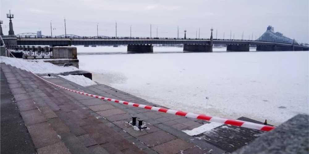 No 4. marta Rīgā aizliegts atrasties uz ledus.
