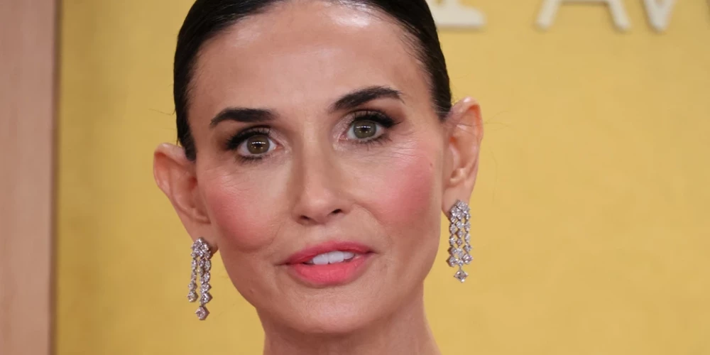 Aktrises Demijas Mūras izskats raisa diskusijas.