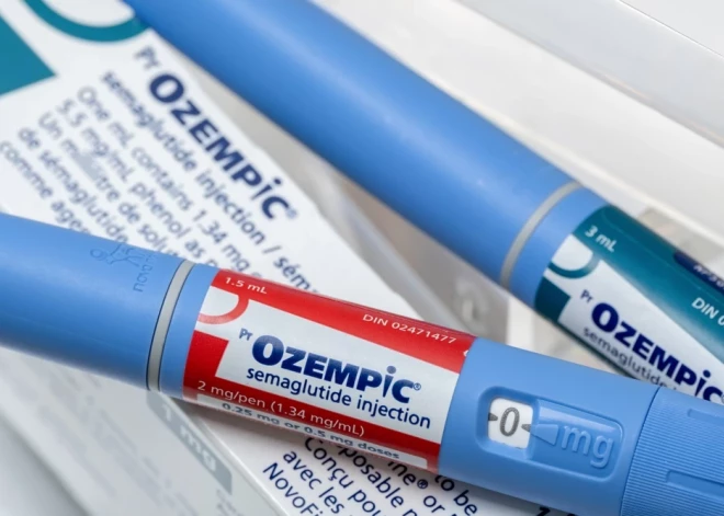 Dažiem pacientiem Latvijā lielā apjomā izrakstīts par svara samazināšanas "brīnumlīdzekli" dēvētais "Ozempic"; veiks pārbaudes