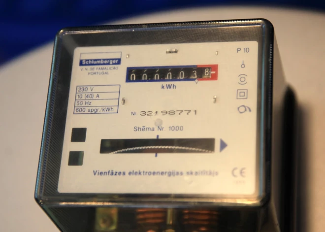 В феврале стоимость электроэнергии подскочила в Латвии до небес. Эксперты дали прогноз на март