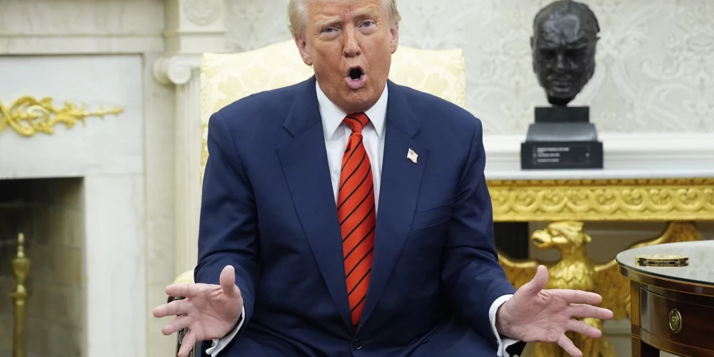 ASV prezidents Donalds Tramps uzdevis saraut tirdzniecības attiecības ar Spāniju, kas neatbalsta ASV triecienus Irānai.