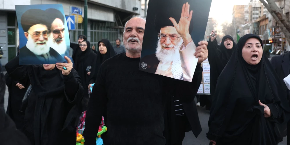 Ali Hamenei atbalstītāji Teherānā