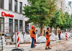 Хорошо живем! Отрасли, где зарплата в Латвии взлетела выше 2000 евро