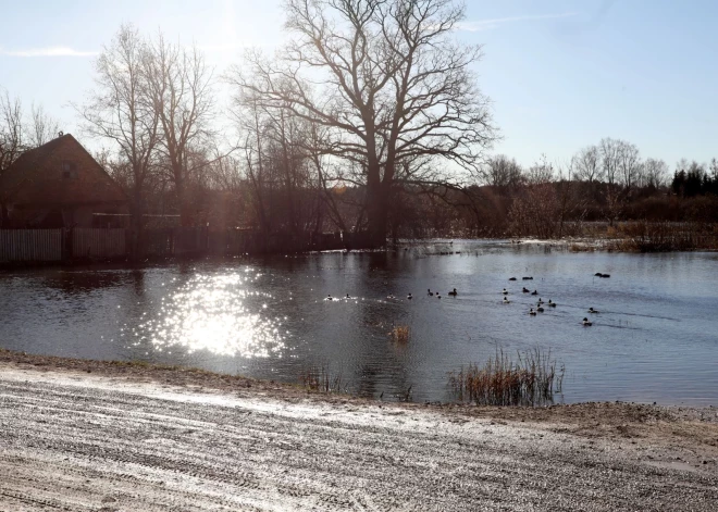 Šķīdoņa dēļ 204 grants autoceļu posmos noteikti transporta masas ierobežojumi