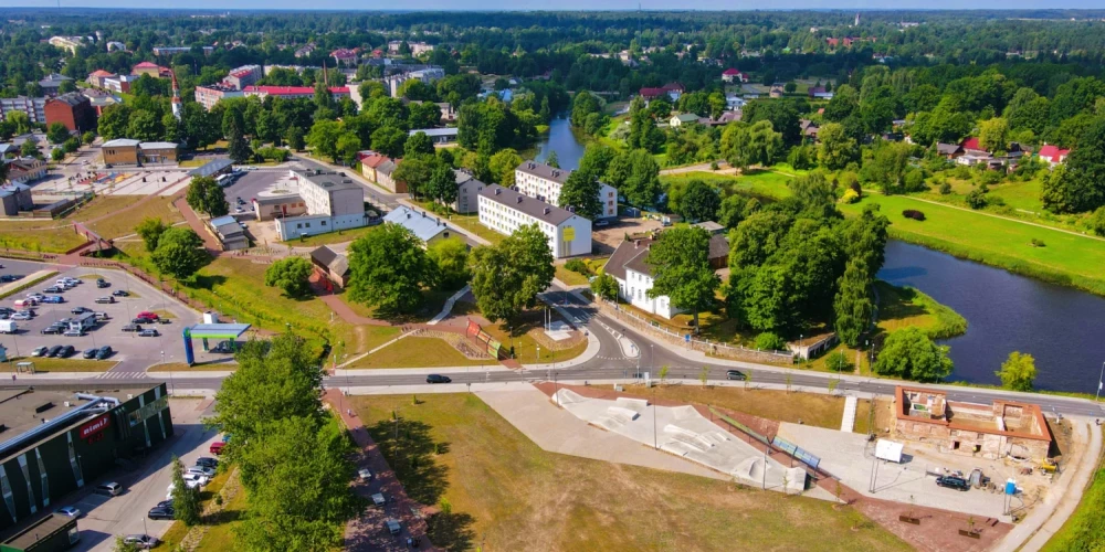 Tallinas apgabaltiesa noraida prasību par gandrīz 700 000 eiro atmaksu Valgas–Valkas centra projektā. 