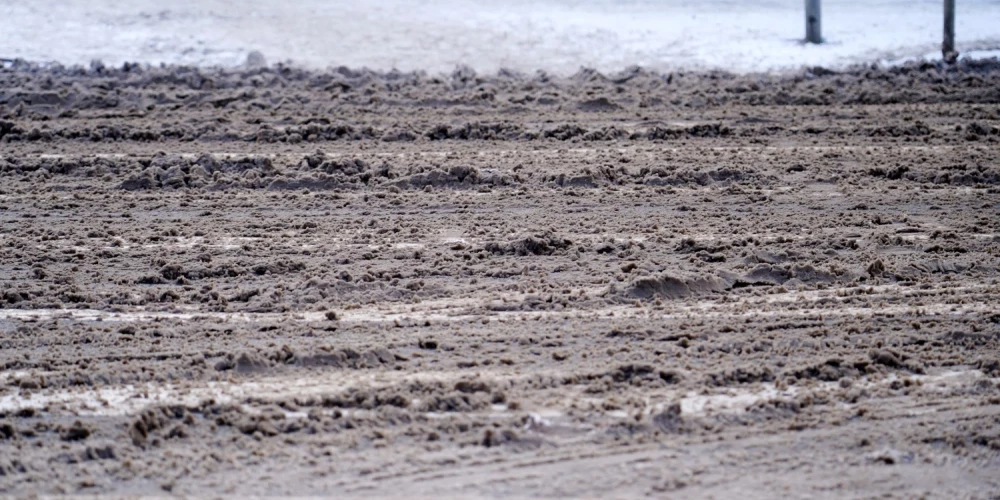 Limbažu novadā noteikti transporta masas ierobežojumi uz ceļiem. 