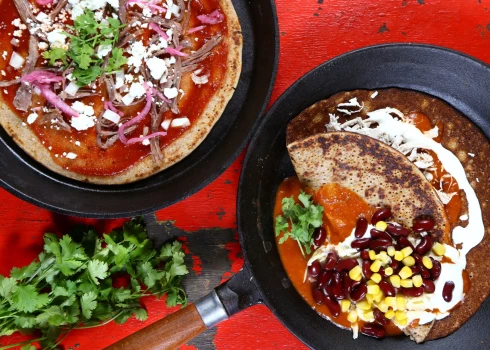 Tortiljas vari pildīt ar ko vien sirds kāro. 