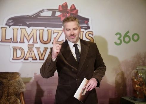 Spēles vadītājs – pieredzējis pasākumu un TV raidījumu vadītājs Arvis Zēmanis. 