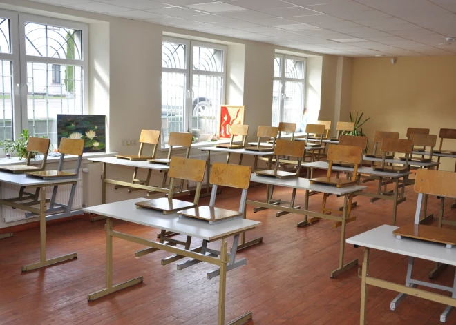 Четыре ученика в классе - повод для закрытия? В Балдоне разгорелся конфликт вокруг школы