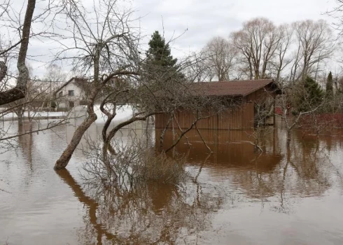 Laikapstākļu dēļ upēs var pieaug ūdens līmenis.