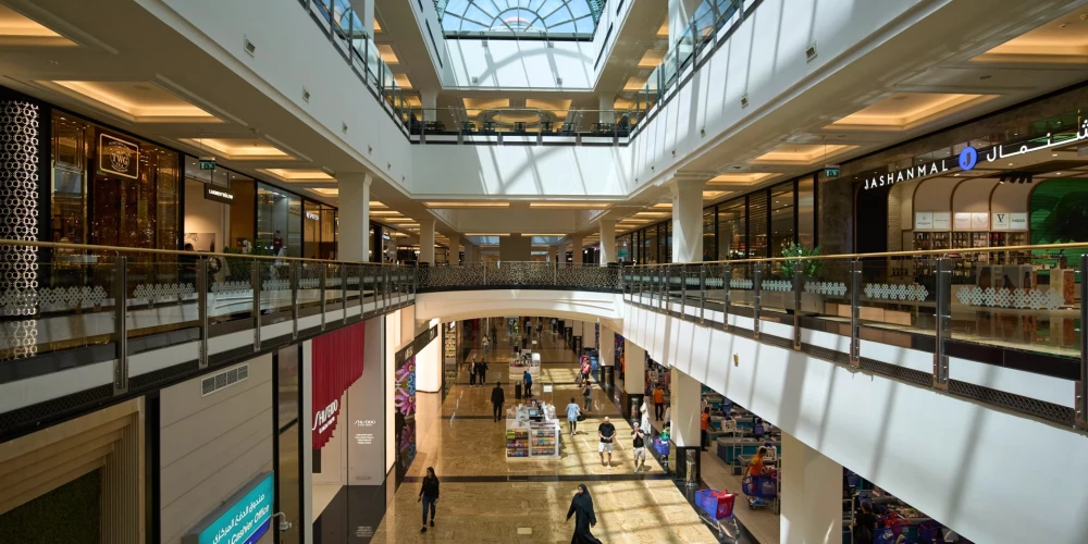 Daudzi veikali Dubaijā un citos lielajos tirdzniecības centros tiek slēgti.